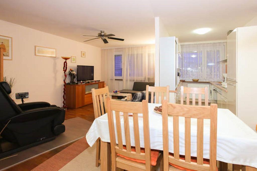 Apartment Mariahilf - 4Rooms4You Apartamento *